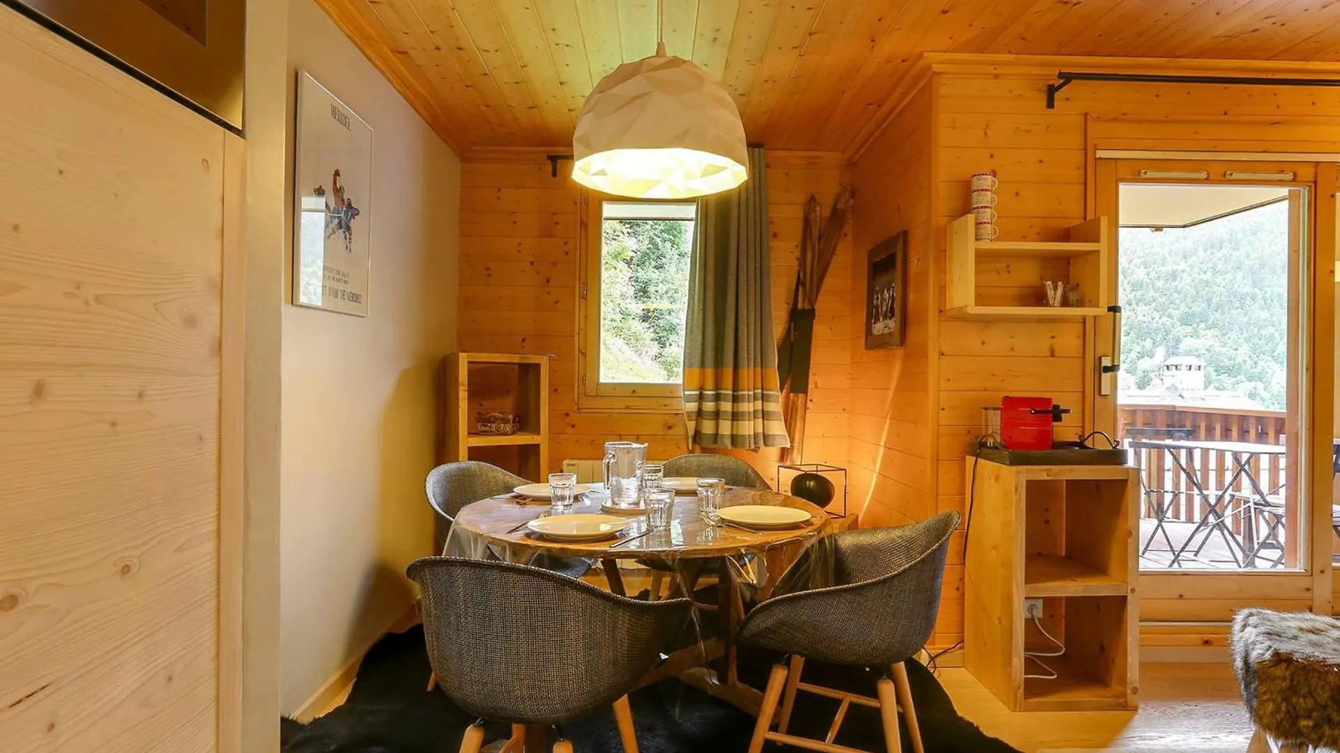 Appartement Cosy Avec Balcon, Proche Centre Et Navettes, Garage Prive, 4/5 Pers, Meribel - Fr-1-565-39 Les Allues Apartament